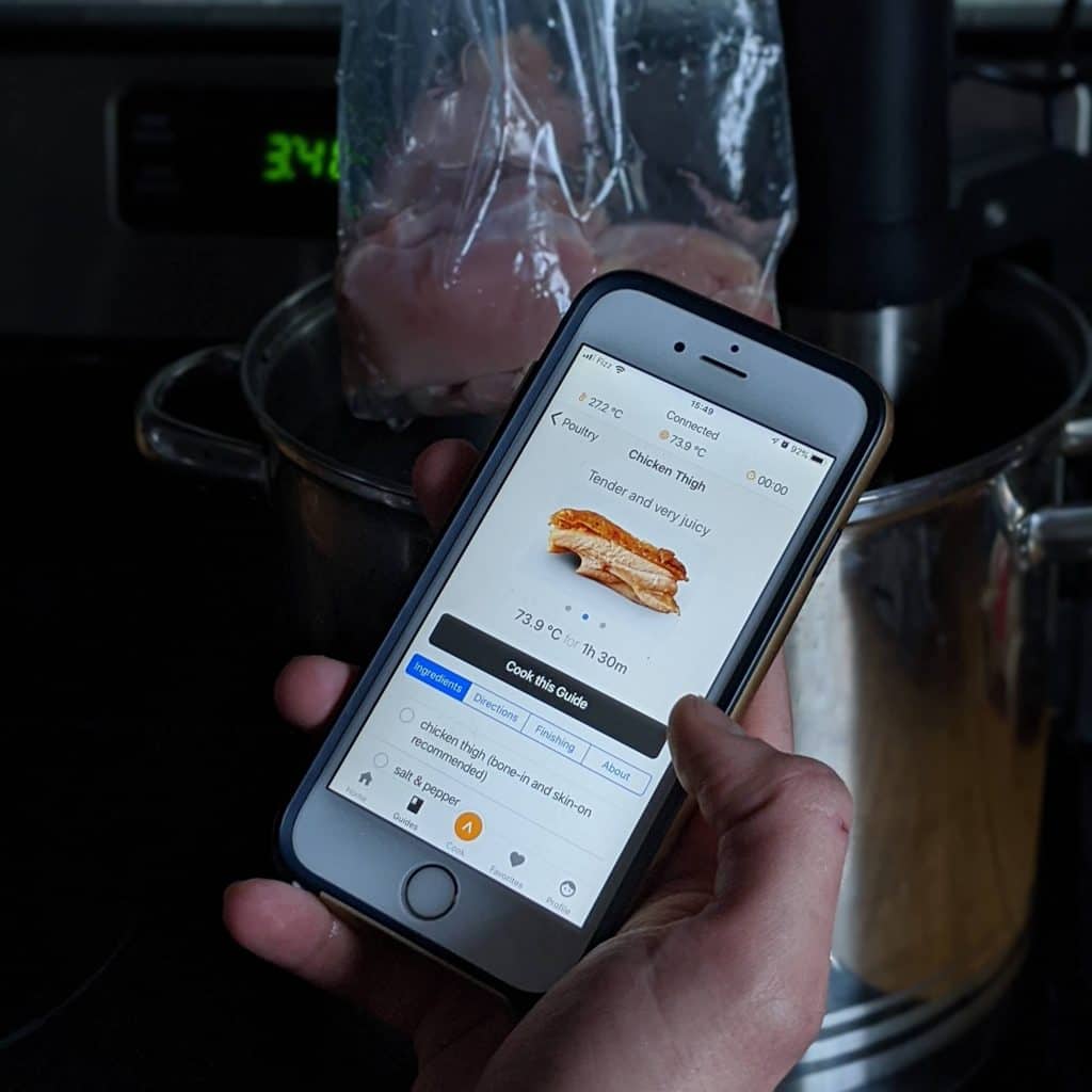 Cooking chicken sous-vide for for the the Crispy Noodles with Chicken and Seafood